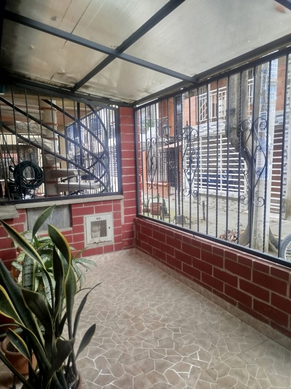 Casa en venta Valle Del Cauca Cali Ciudad Córdoba 240 m2 Habitaciones 4 Baños 3 Garajes 0 Precio $270000000
