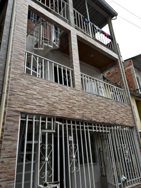 Casa en venta Valle Del Cauca Cali Valle Grande 55 m2 Habitaciones 6 Baños 3 Garajes 0 Precio $270000000