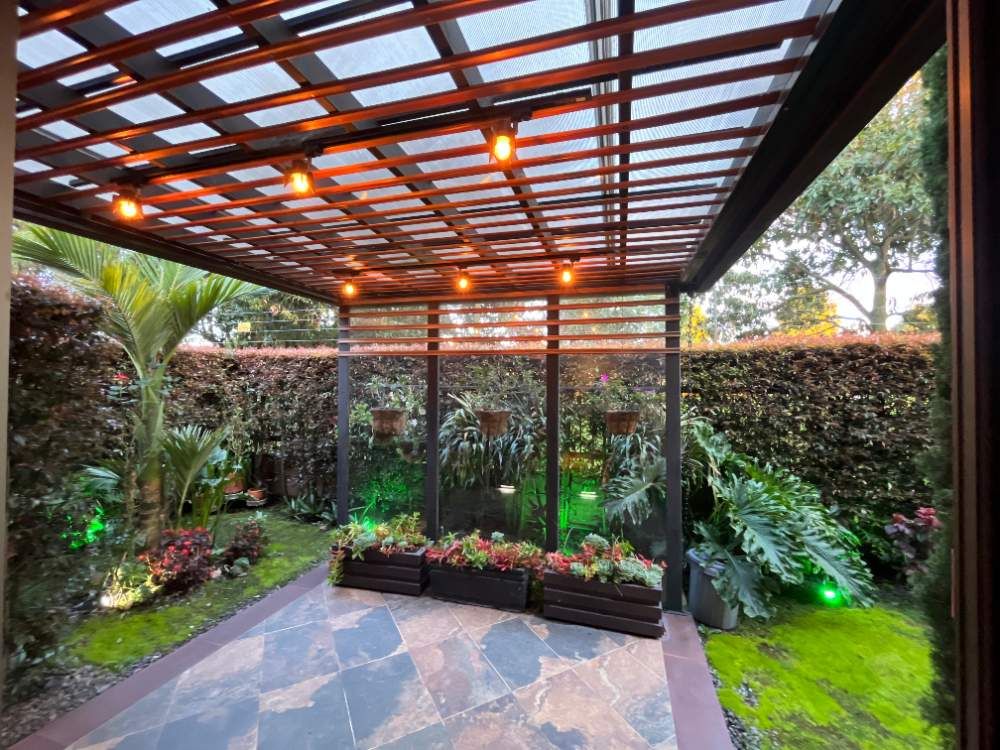 Casa en venta Cundinamarca Bogotá Conejera 176 m2 Habitaciones 4 Baños 5 Garajes 2 Precio $1120000000