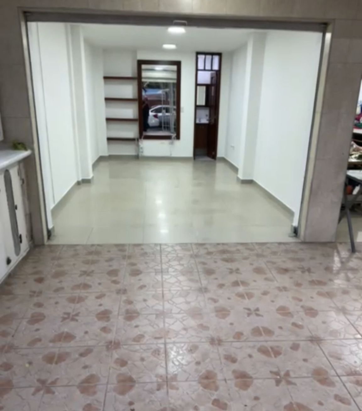 Local en arriendo Valle Del Cauca Cali Prados Del Limonar 30 m2 Habitaciones 0 Baños 1 Garajes 0 Precio $1600000