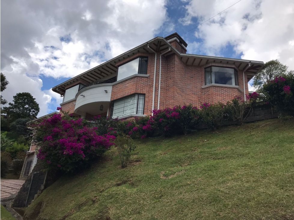 Casa en venta Antioquia El Retiro El Retiro 360 m2 Habitaciones 3 Baños 5 Garajes 2 Precio $2800000000