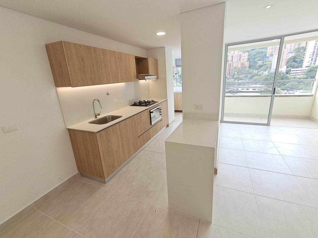 Apartamento en arriendo Antioquia Medellín Shellmar 72 m2 Habitaciones 2 Baños 3 Garajes 1 Precio $4100000