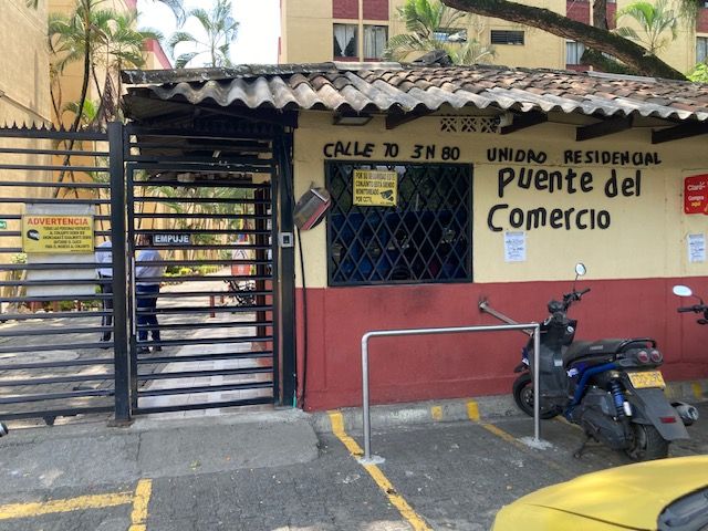 Apartamento en arriendo Valle Del Cauca Cali Sector Puente Del Comercio 53 m2 Habitaciones 3 Baños 1 Garajes 0 Precio $950000