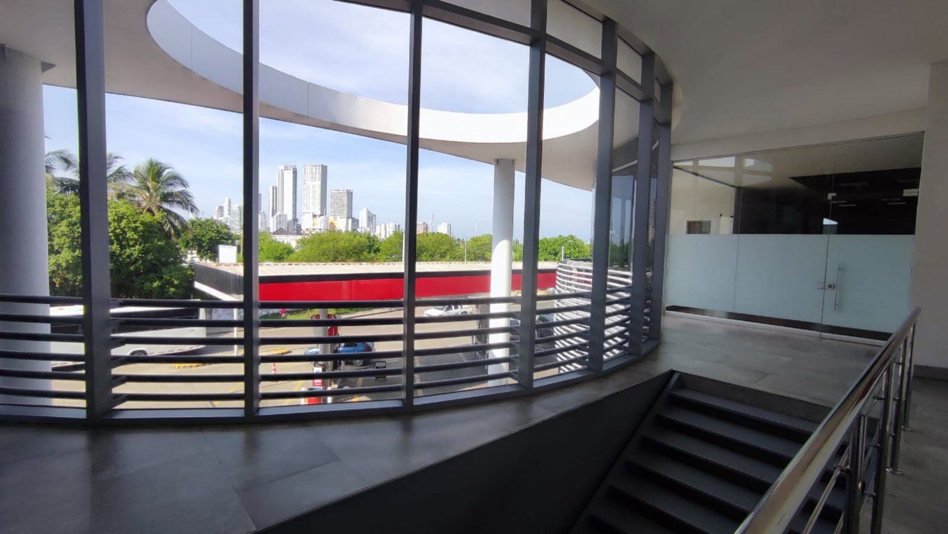 Oficina en arriendo Bolívar Cartagena Manga 230 m2 Habitaciones 0 Baños 3 Garajes 0 Precio $16000000