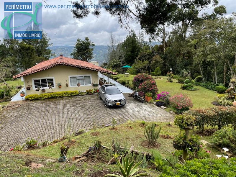 Finca en venta Antioquia Guarne Guarne 12733 m2 Habitaciones 5 Baños 3 Garajes 10 Precio $1750000000