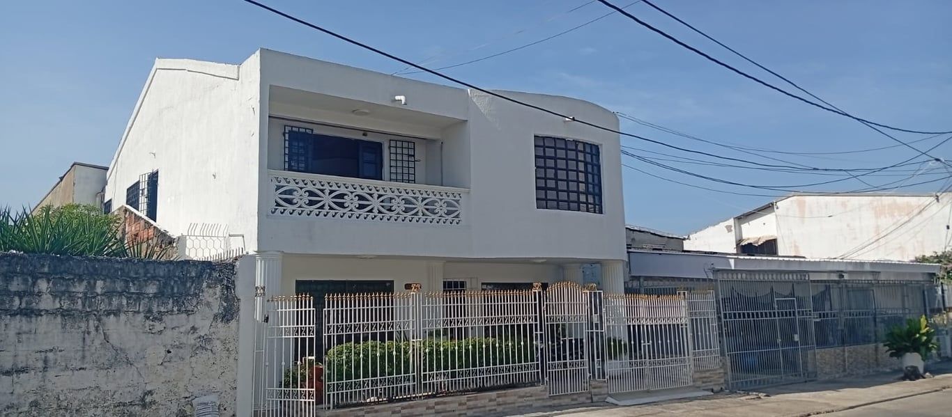 Apartamento en arriendo Bolívar Cartagena El Bosque 130 m2 Habitaciones 4 Baños 3 Garajes 0 Precio $2500000