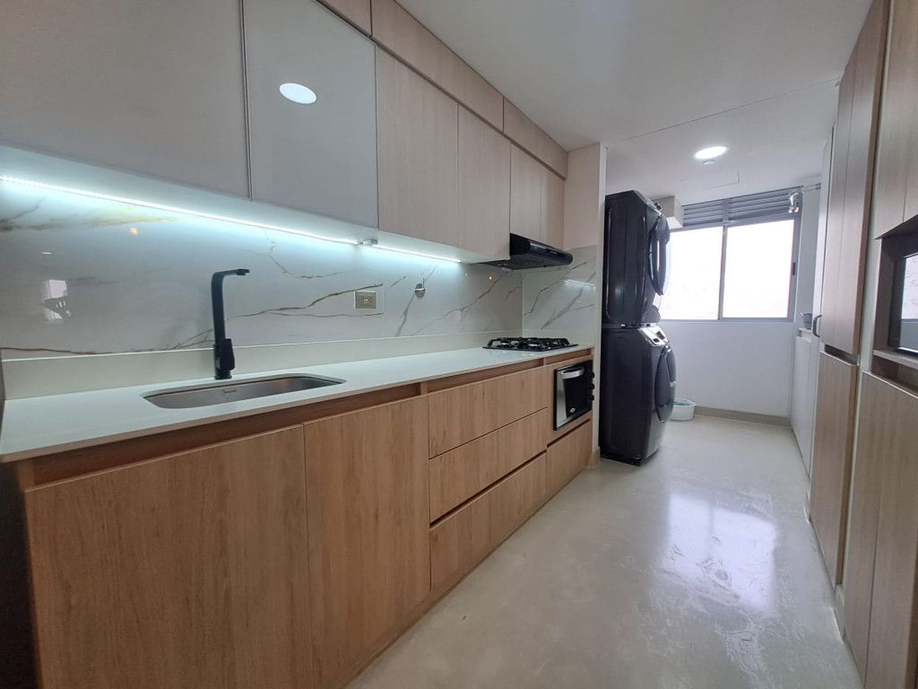 Apartamento en arriendo Antioquia Envigado Alto De Misael 127 m2 Habitaciones 3 Baños 2 Garajes 3 Precio $6500000