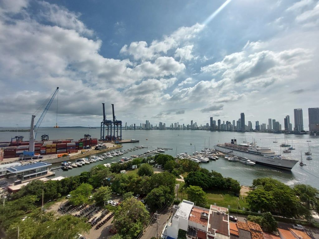 Apartamento en venta Bolívar Cartagena Manga 228 m2 Habitaciones 3 Baños 3 Garajes 0 Precio $1450000000
