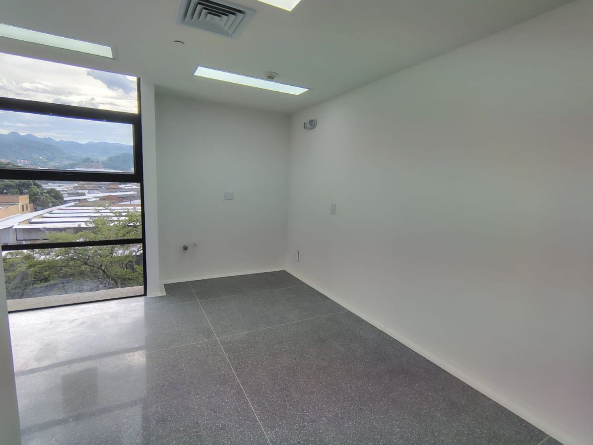 Consultorio en venta Antioquia Medellín San Diego 30 m2 Habitaciones 0 Baños 1 Garajes 1 Precio $430000000