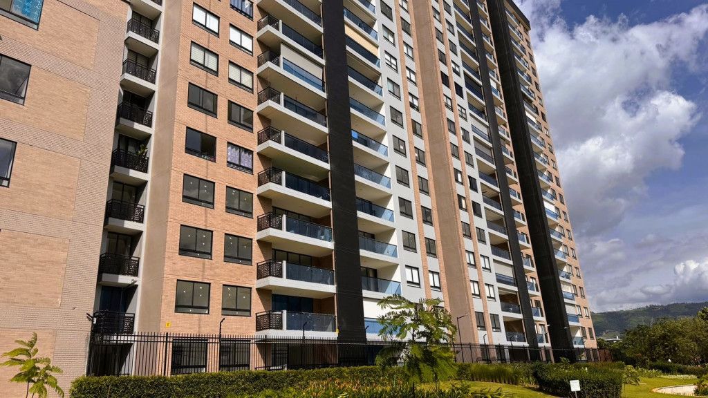 Apartamento en arriendo Santander Floridablanca Cr Club House Gold 107 m2 Habitaciones 2 Baños 2 Garajes 2 Precio $3510000