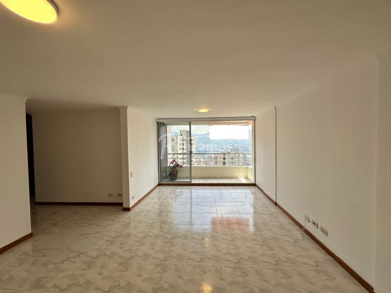 Apartamento en arriendo Antioquia Medellín El Diamante No2 70 m2 Habitaciones 2 Baños 2 Garajes 1 Precio $4400000