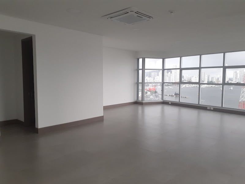 Oficina en arriendo Bolívar Cartagena Boca Grande 70 m2 Habitaciones 0 Baños 1 Garajes 0 Precio $6500000
