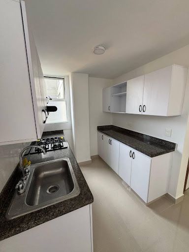 Apartamento en arriendo Antioquia Envigado Torres Del Sur 69 m2 Habitaciones 3 Baños 2 Garajes 1 Precio $3200000