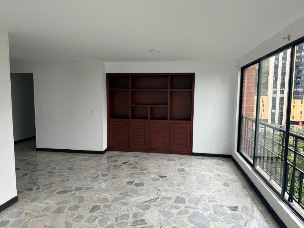 Apartamento en arriendo Valle Del Cauca Cali San Nicolás 115 m2 Habitaciones 3 Baños 3 Garajes 2 Precio $5000000
