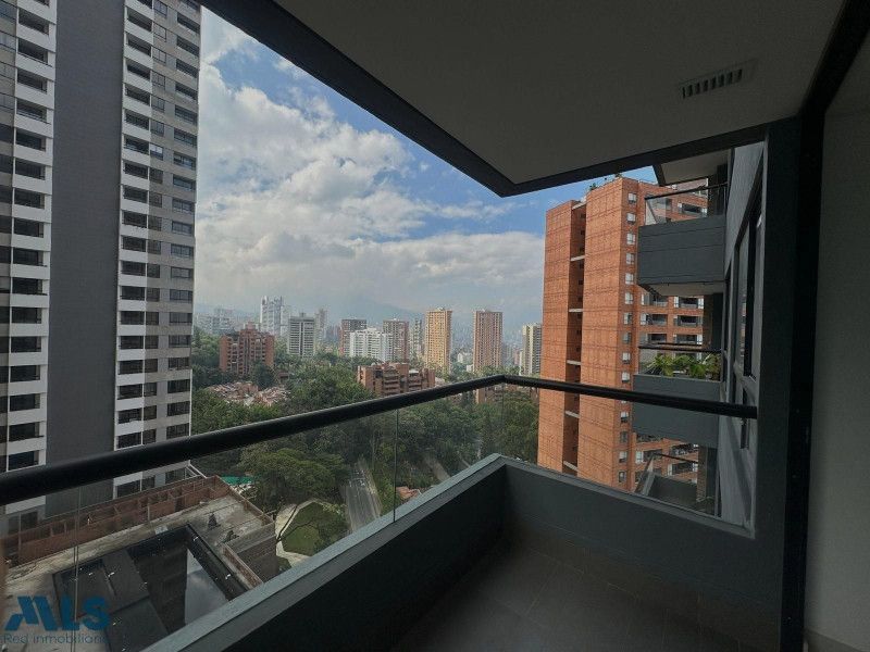 Apartamento en venta Antioquia Medellín Los Balsos No1 61 m2 Habitaciones 1 Baños 1 Garajes 1 Precio $700000000