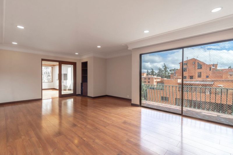 Apartamento en arriendo Cundinamarca Bogotá La Carolina 232 m2 Habitaciones 3 Baños 4 Garajes 3 Precio $15311000