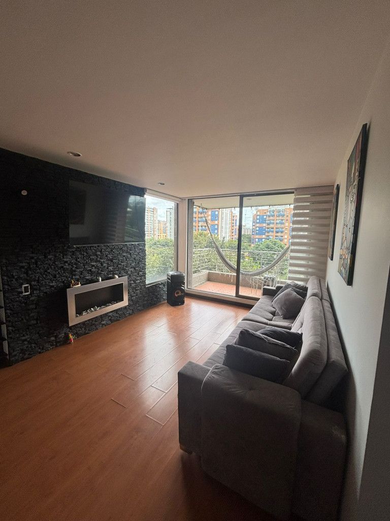 Apartamento en arriendo Cundinamarca Bogotá El Moral 123 m2 Habitaciones 3 Baños 3 Garajes 2 Precio $4000000
