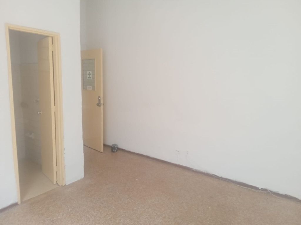 Oficina en arriendo Valle Del Cauca Cali San Pedro 20 m2 Habitaciones 0 Baños 1 Garajes 0 Precio $905081