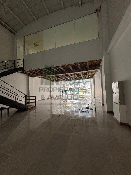 Local en arriendo Antioquia Itagüí Centro 300 m2 Habitaciones 0 Baños 4 Garajes 0 Precio $20000000