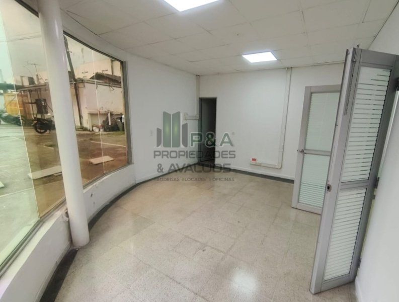 Local en arriendo Antioquia Medellín Belalcazar 270 m2 Habitaciones 0 Baños 2 Garajes 0 Precio $18000000