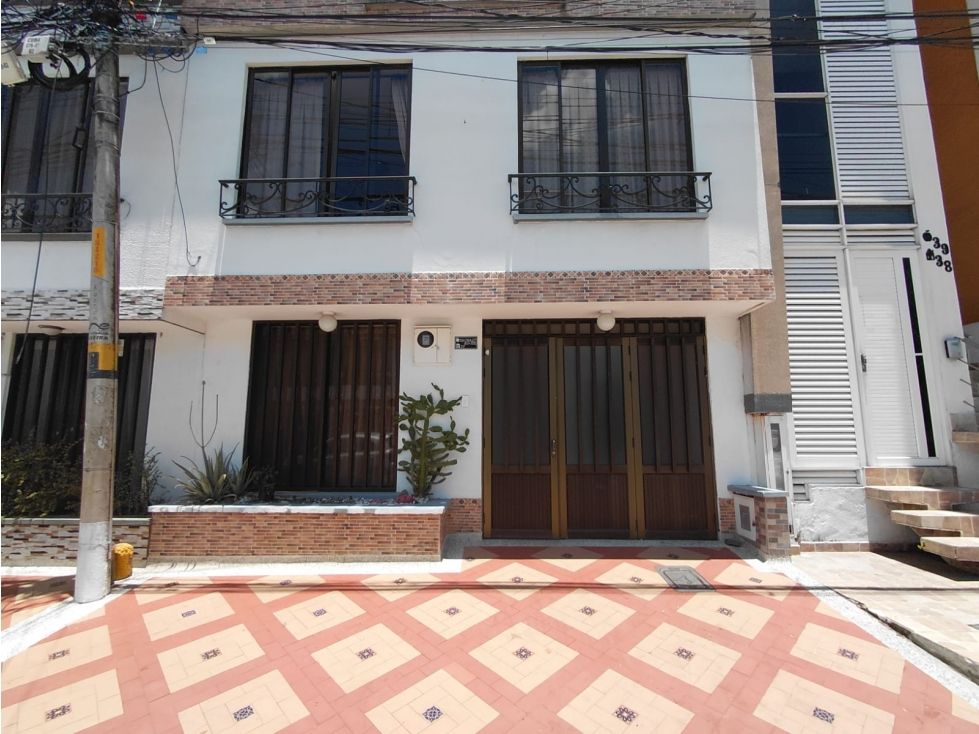 Casa en venta Risaralda Pereira Los Corales 87 m2 Habitaciones 3 Baños 3 Garajes 1 Precio $580000000