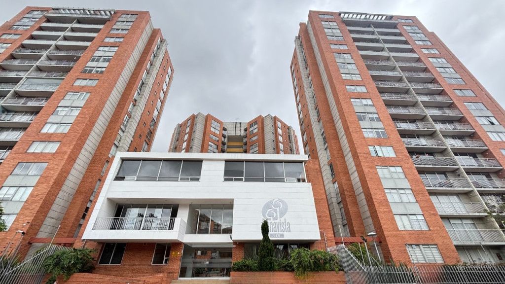 Apartamento en venta Cundinamarca Bogotá Portales Del Norte 76 m2 Habitaciones 3 Baños 2 Garajes 2 Precio $530000000
