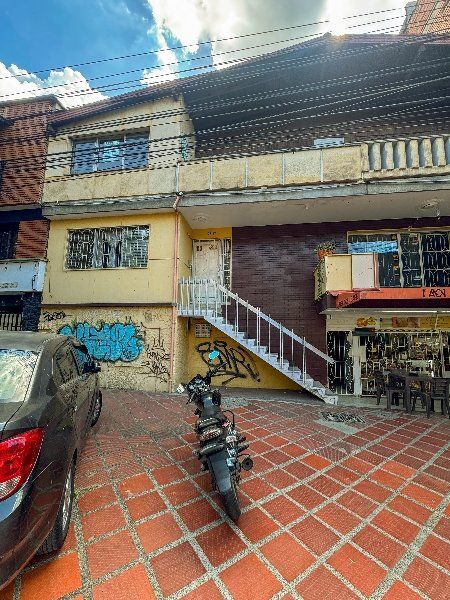 Apartamento en arriendo Antioquia Medellín El Velodromo 100 m2 Habitaciones 4 Baños 2 Garajes 0 Precio $3500000