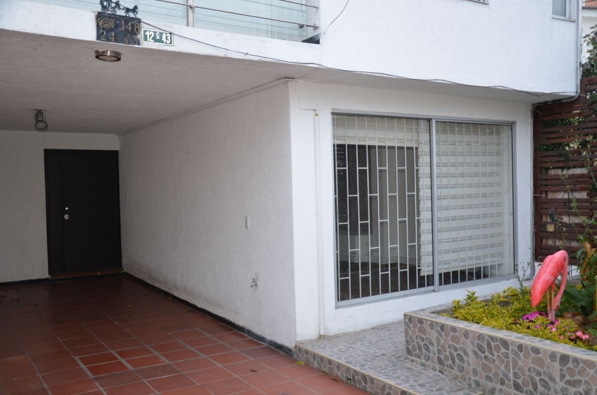 Casa en arriendo Cundinamarca Bogotá Caobos Salazar 250 m2 Habitaciones 5 Baños 4 Garajes 2 Precio $6000000
