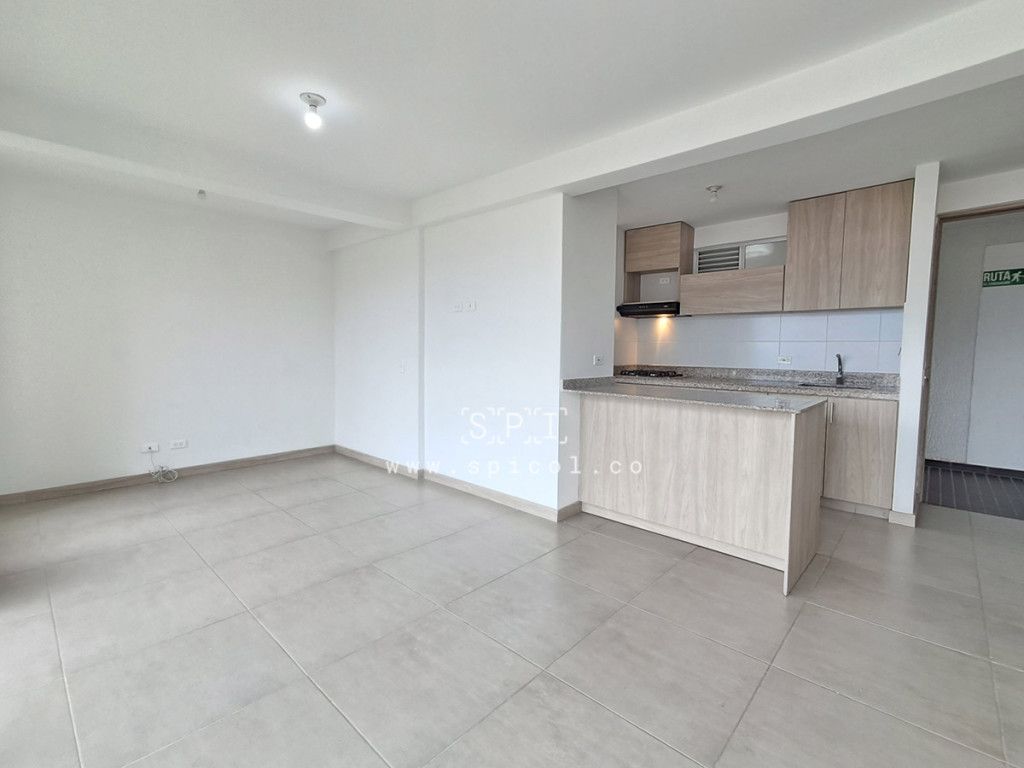 Apartamento en arriendo Antioquia Medellín Santa Rosa De Lima 77 m2 Habitaciones 3 Baños 2 Garajes 1 Precio $3550000