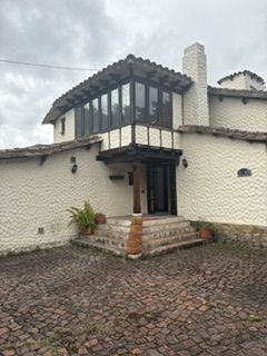 Casa en arriendo Cundinamarca Bogotá Niza Norte 310 m2 Habitaciones 4 Baños 4 Garajes 3 Precio $13000000
