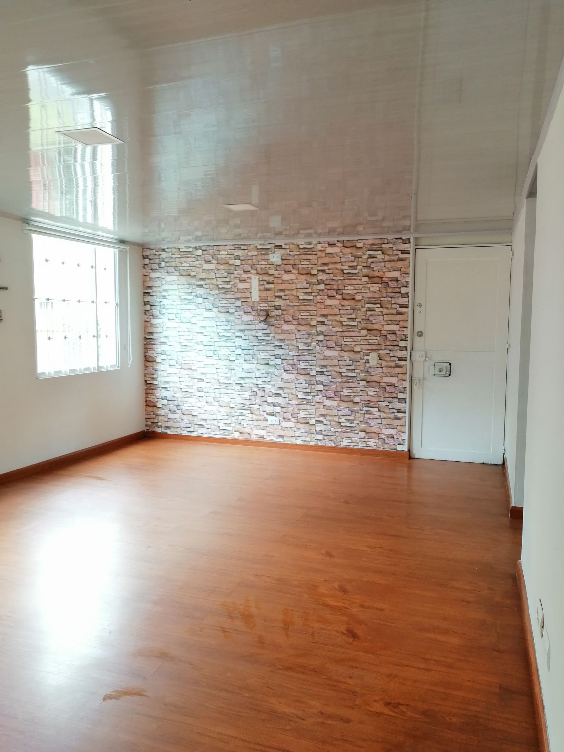 Apartamento en venta Cundinamarca Bogotá San Cipriano 70 m2 Habitaciones 3 Baños 2 Garajes 1 Precio $330000000