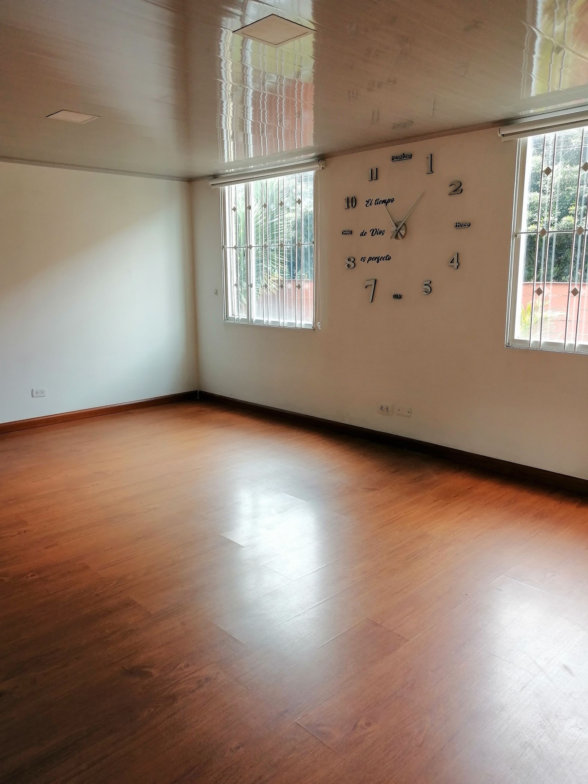 Apartamento en venta Cundinamarca Bogotá San Cipriano 70 m2 Habitaciones 3 Baños 2 Garajes 1 Precio $330000000