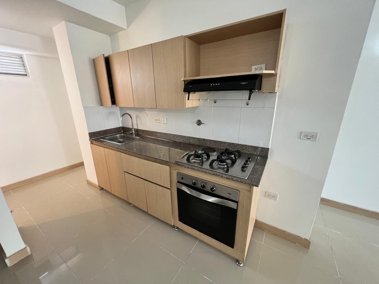 Apartamento en arriendo Antioquia Sabaneta Betania 80 m2 Habitaciones 3 Baños 2 Garajes 1 Precio $3200000