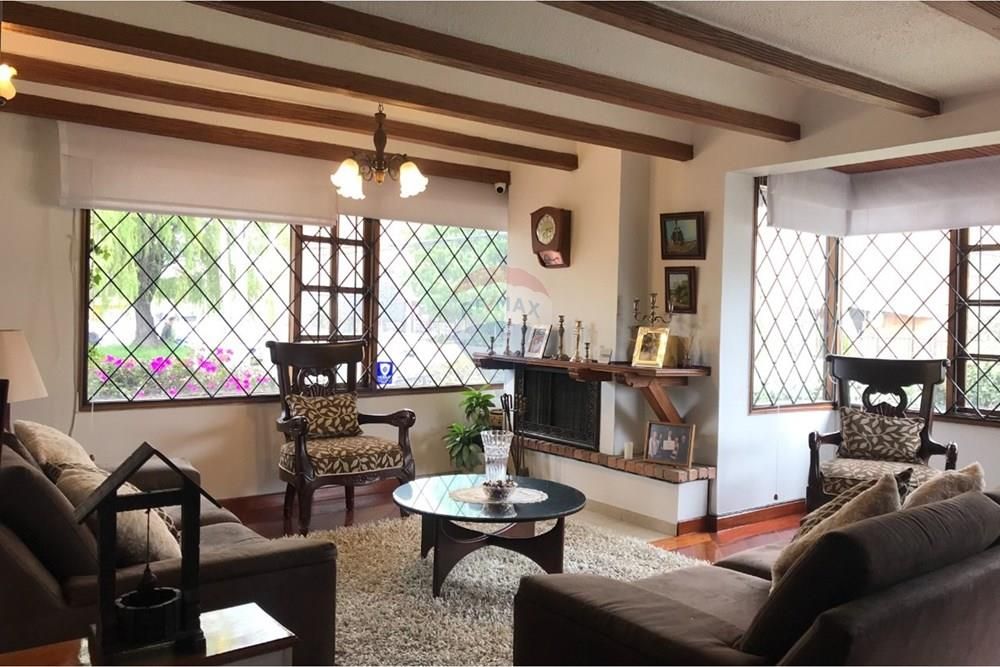 Casa en venta Cundinamarca Bogotá Puente Largo 243 m2 Habitaciones 5 Baños 4 Garajes 2 Precio $1190000000