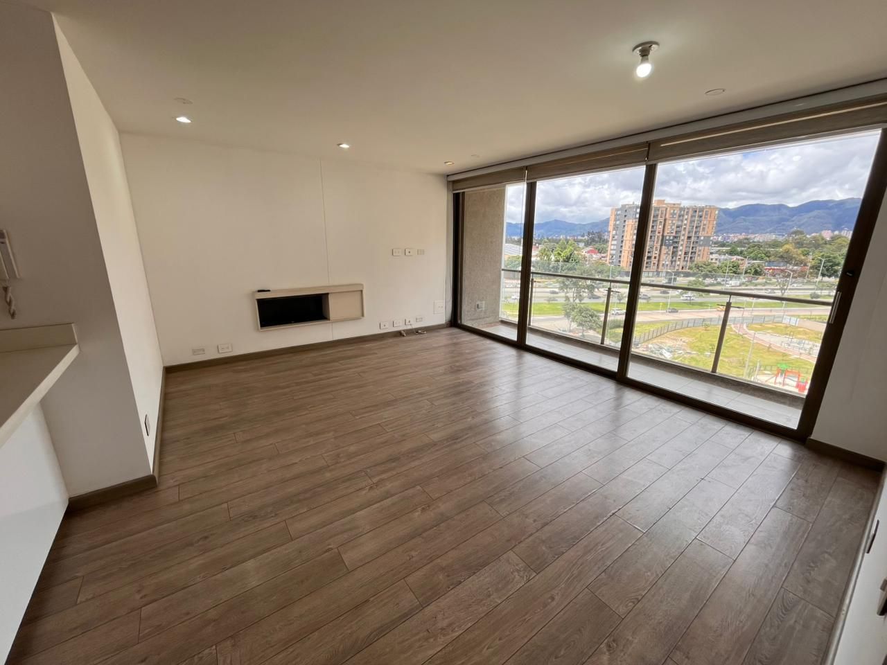 Apartamento en arriendo Cundinamarca Bogotá La Esperanza Norte 87 m2 Habitaciones 3 Baños 2 Garajes 2 Precio $6000000