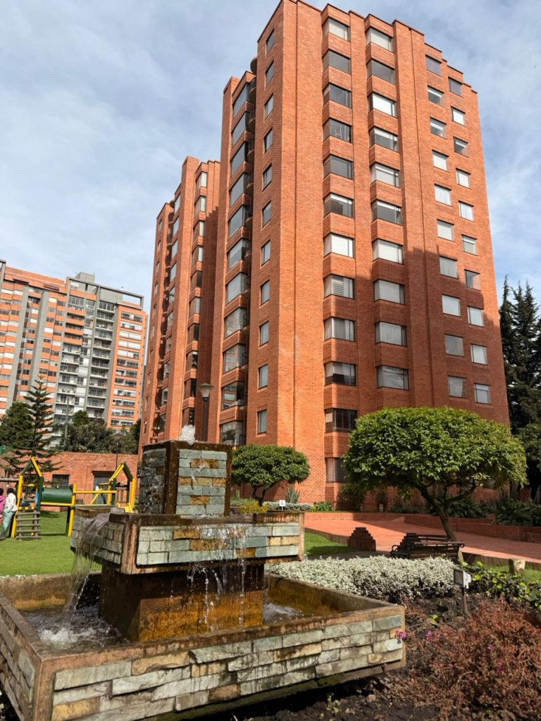 Apartamento en arriendo Cundinamarca Bogotá Foledo 140 m2 Habitaciones 3 Baños 3 Garajes 2 Precio $7500000