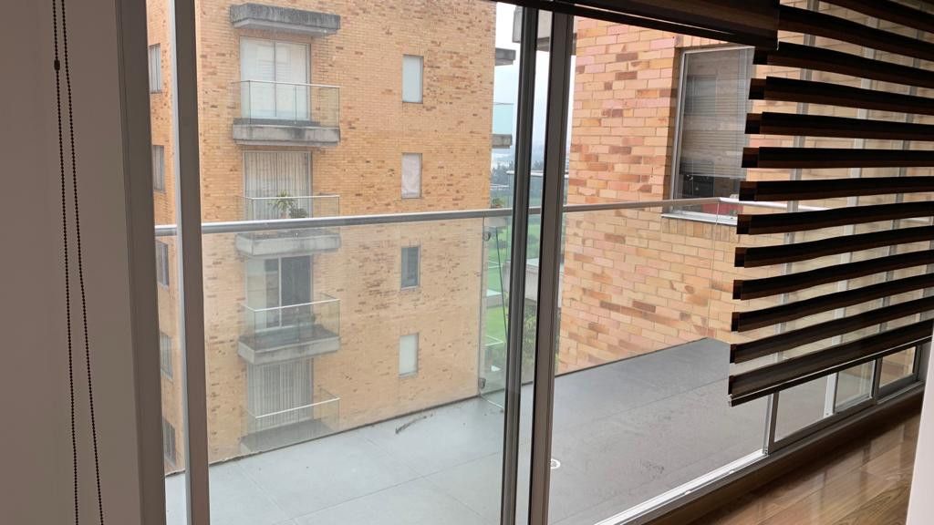 Apartamento en venta Cundinamarca Bogotá Club Los Lagartos 47 m2 Habitaciones 1 Baños 2 Garajes 1 Precio $400000000