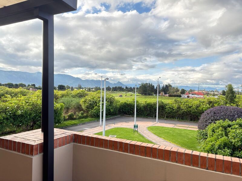 Casa en venta Cundinamarca Bogotá Conejera 161 m2 Habitaciones 3 Baños 4 Garajes 2 Precio $1000000000