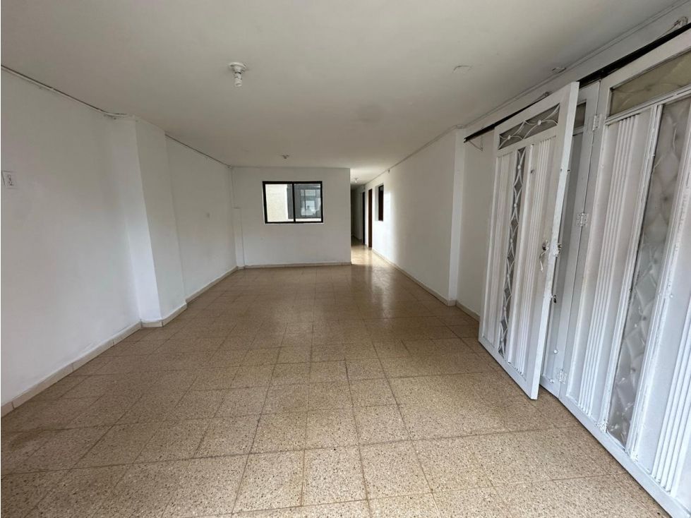 Casa en arriendo Antioquia Medellín San Bernardo 110 m2 Habitaciones 3 Baños 2 Garajes 1 Precio $2500000