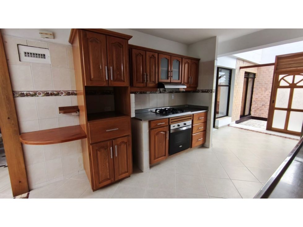 Casa en arriendo Antioquia Medellín La Castellana 114 m2 Habitaciones 3 Baños 2 Garajes 0 Precio $5000000