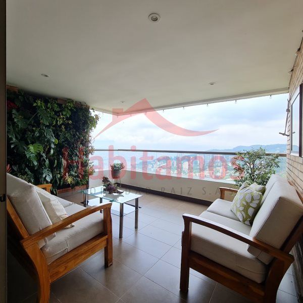 Apartamento en venta Antioquia Medellín El Tesoro 216 m2 Habitaciones 3 Baños 4 Garajes 2 Precio $2000000000