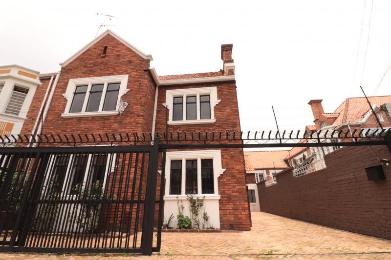 Oficina en arriendo Cundinamarca Bogotá Chapinero Sur Occidental 384 m2 Habitaciones 0 Baños 5 Garajes 2 Precio $10000000