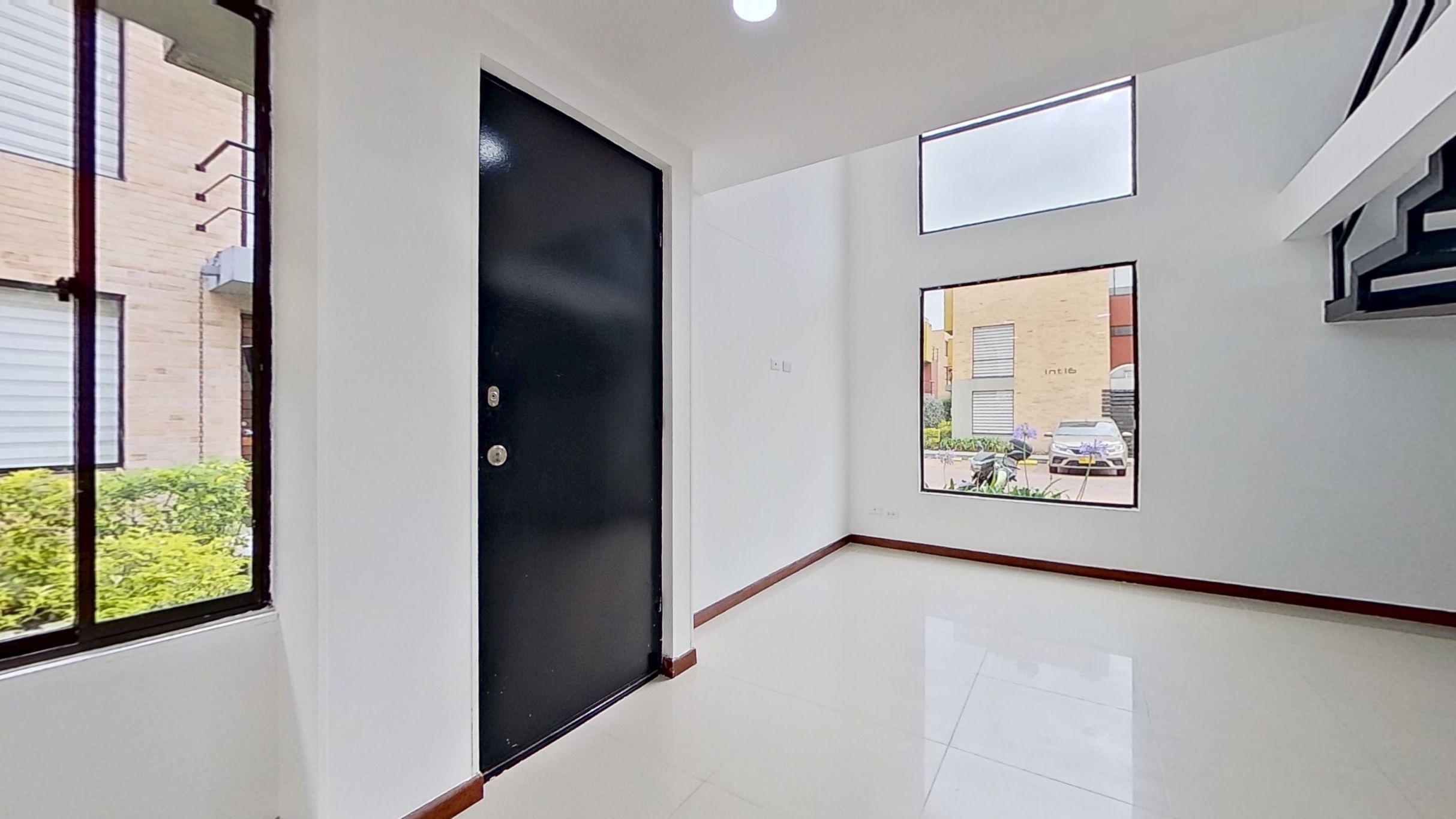 Casa en venta Cundinamarca Mosquera Cr Santillana 98 m2 Habitaciones 3 Baños 3 Garajes 1 Precio $414000000