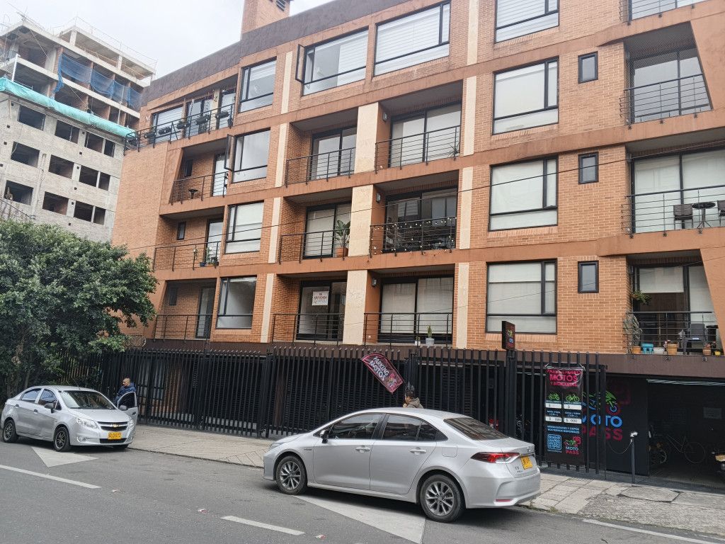 Apartaestudio en arriendo Cundinamarca Bogotá Estoril 70 m2 Habitaciones 1 Baños 1 Garajes 1 Precio $3100000