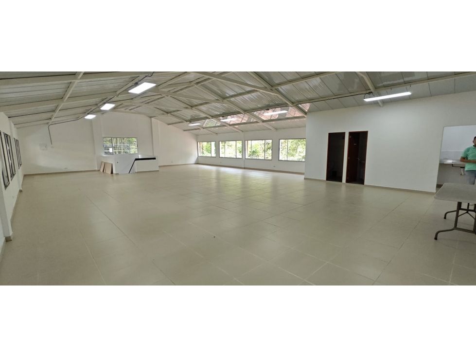 Local en arriendo Antioquia Medellín Astorga 230 m2 Habitaciones 0 Baños 2 Garajes 0 Precio $15000000