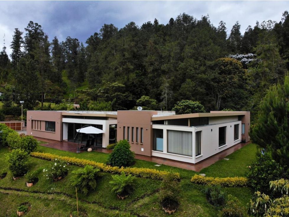 Casa en venta Antioquia El Retiro El Retiro 418 m2 Habitaciones 3 Baños 3 Garajes 2 Precio $2980000000