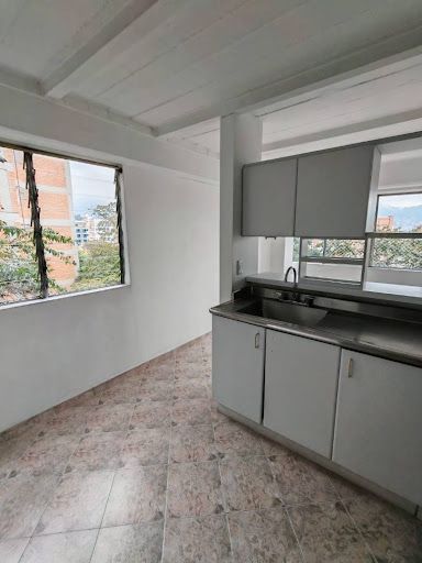 Apartamento en arriendo Antioquia Medellín Calasanz Parte Alta 60 m2 Habitaciones 2 Baños 2 Garajes 1 Precio $2100000