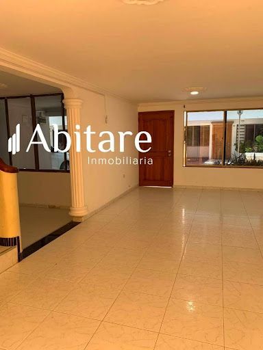 Casa en arriendo Bolívar Cartagena Manga 200 m2 Habitaciones 3 Baños 2 Garajes 1 Precio $4500000
