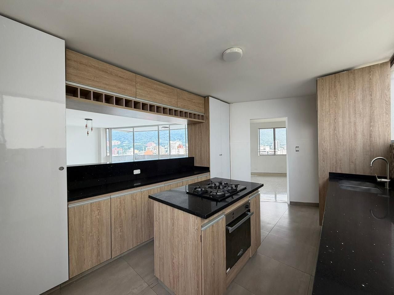 Apartamento en venta Valle Del Cauca Cali Versalles 254 m2 Habitaciones 4 Baños 3 Garajes 1 Precio $620000000