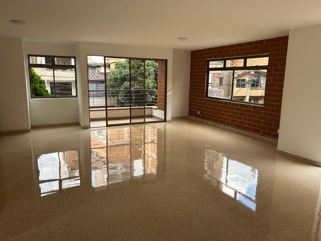 Apartamento en arriendo Antioquia Sabaneta Entre Amigos 125 m2 Habitaciones 3 Baños 2 Garajes 0 Precio $3000000